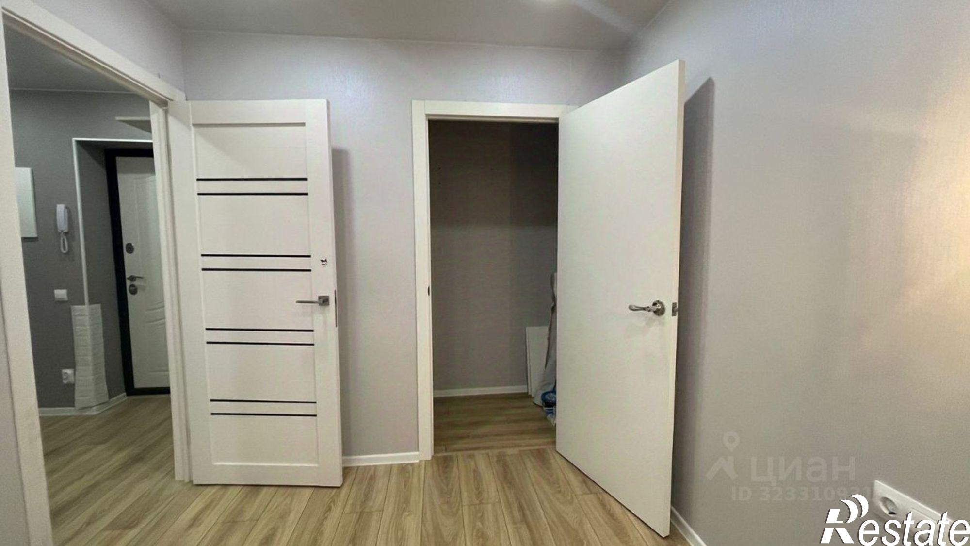 Купить квартиру за 7 700 000 рублей на Новороссийская улица, 107