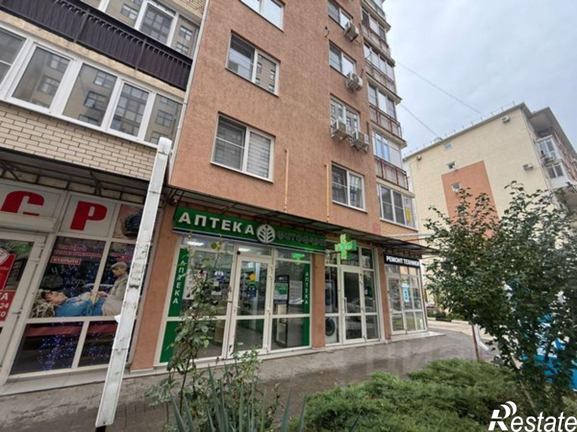 Купить торговое помещение за 8 000 000 рублей на Рождественская улица, 42