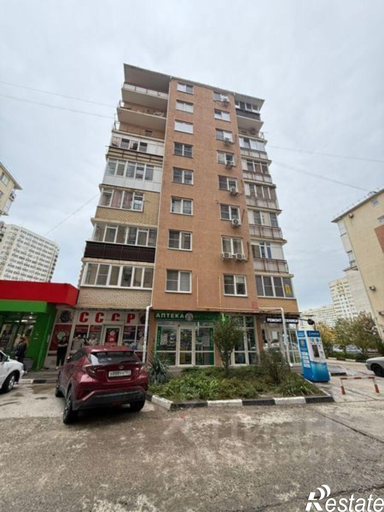 Купить торговое помещение за 8 000 000 рублей на Рождественская улица, 42