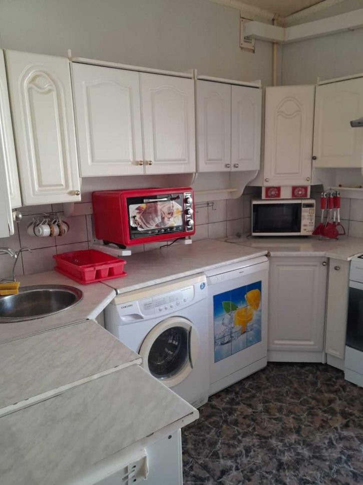 2-комн квартира Родниковая улица, 2А