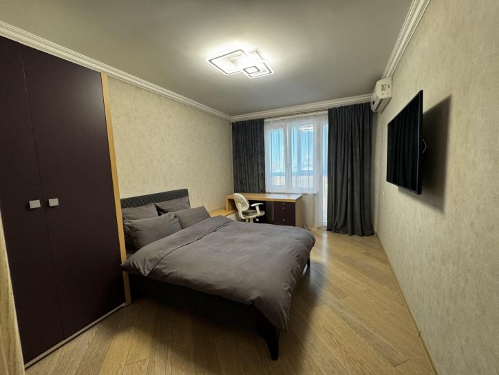 3-комн квартира улица Кирова, 84