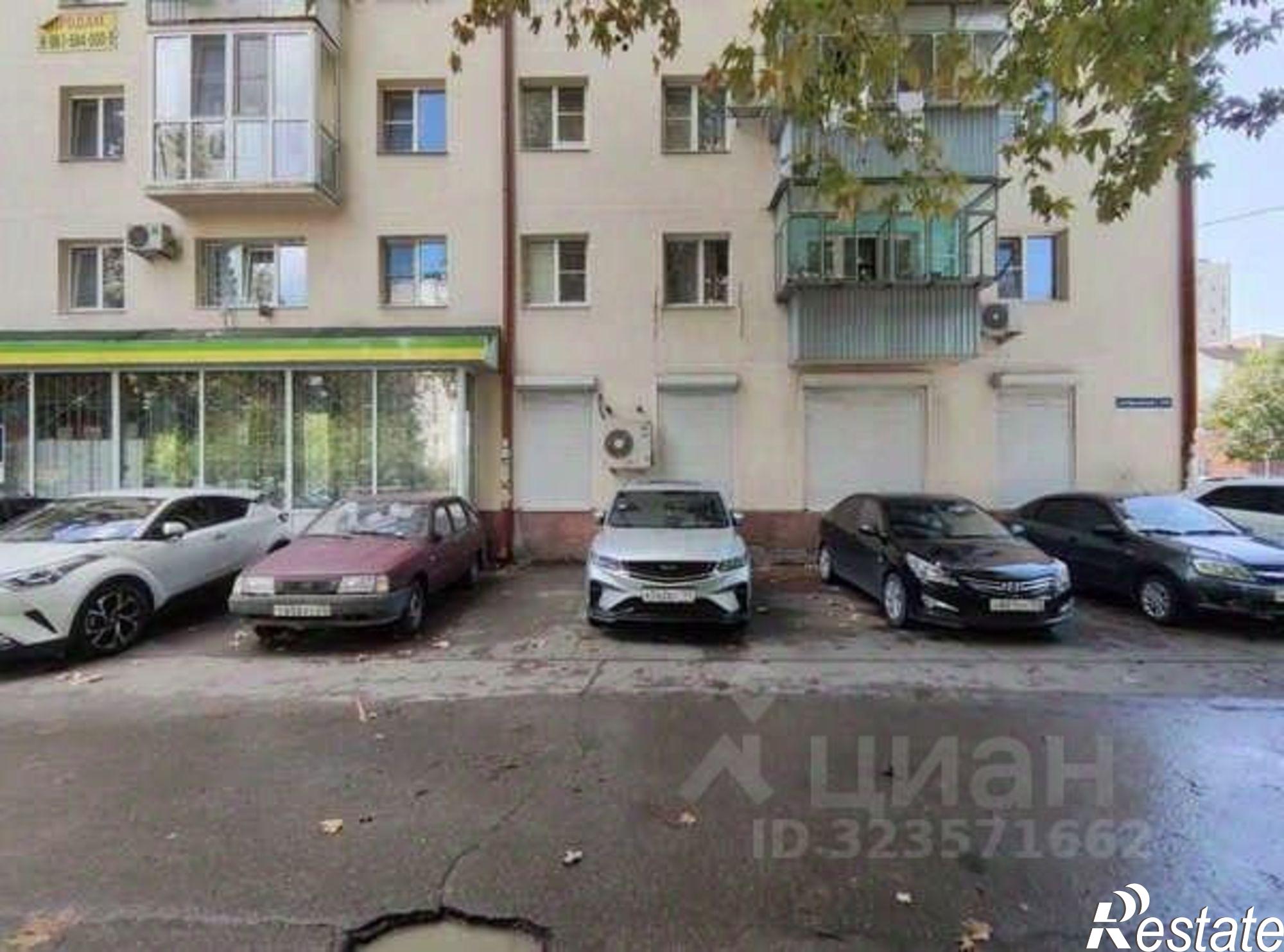 Купить торговое помещение за 22 900 100 рублей на ул Крымская, 216