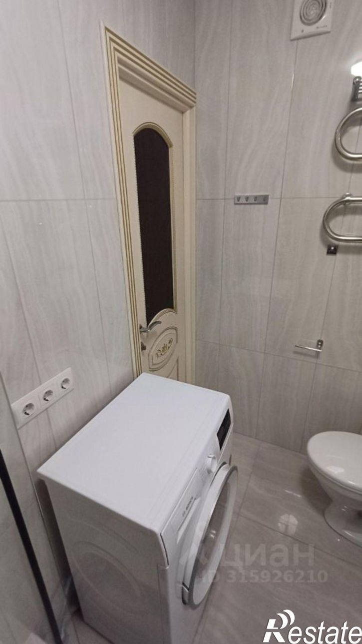 1-комн квартира улица Адмирала Пустошкина, 22 с7,  д. 22 с7