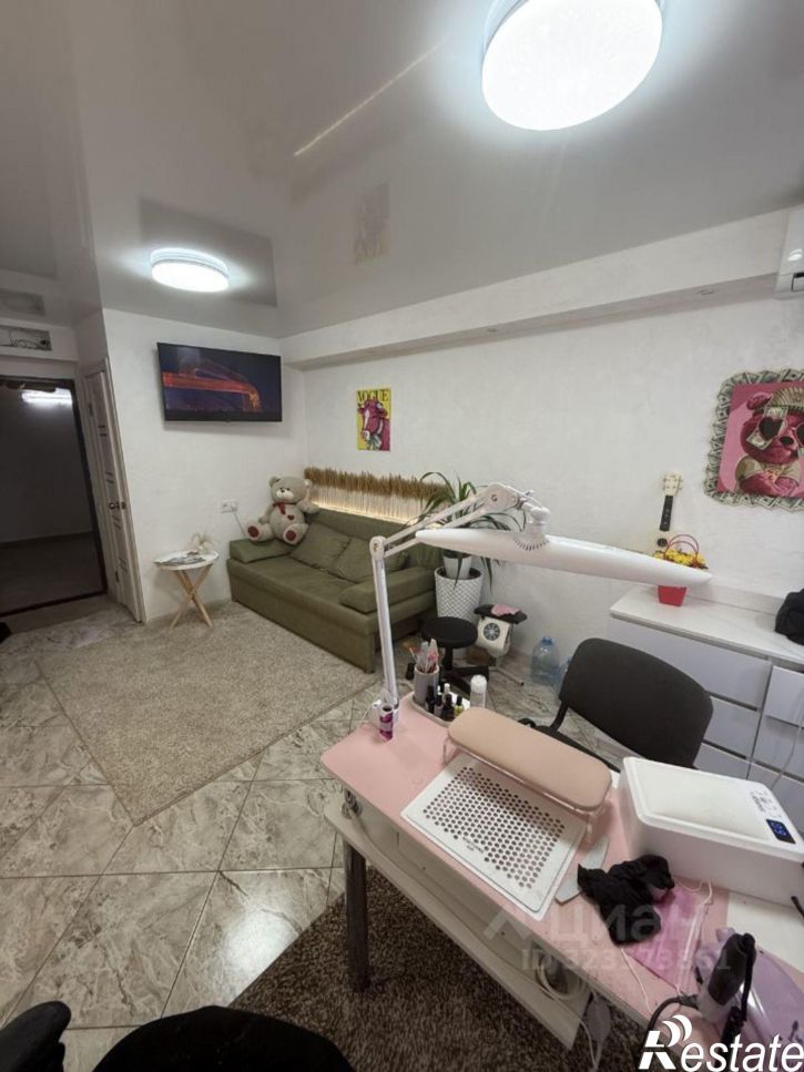 Помещение свободного назначения ул Адмирала Пустошкина, 22 4,  д. 22 4,  к. 4