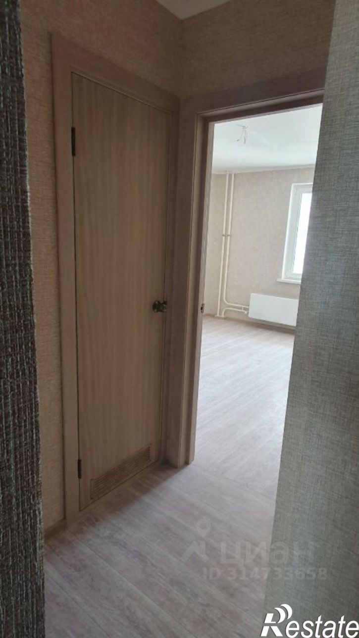 2-комн квартира улица Адмирала Пустошкина, 14,  д. 14