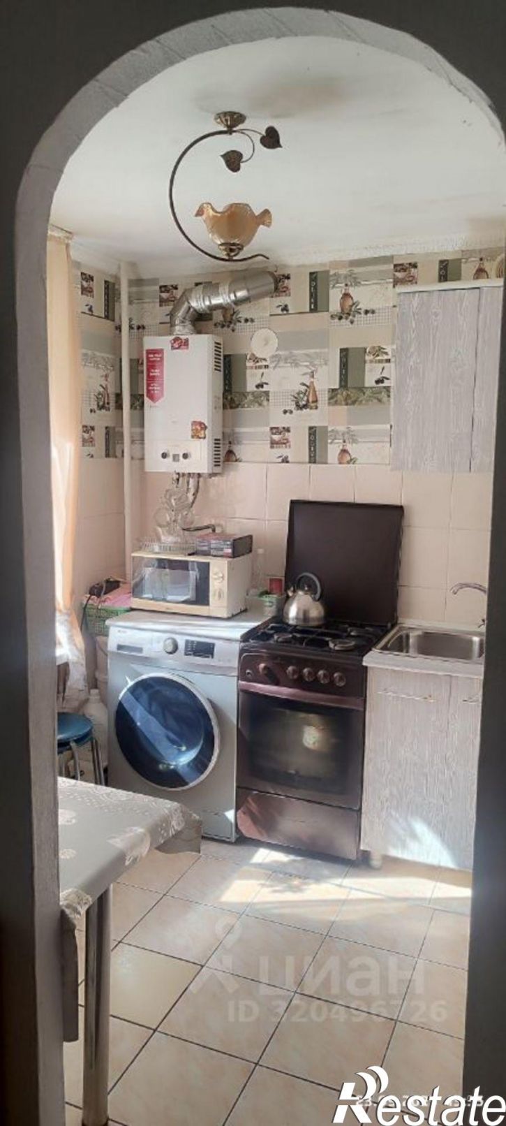 2-комн квартира 12-й микрорайон, 21