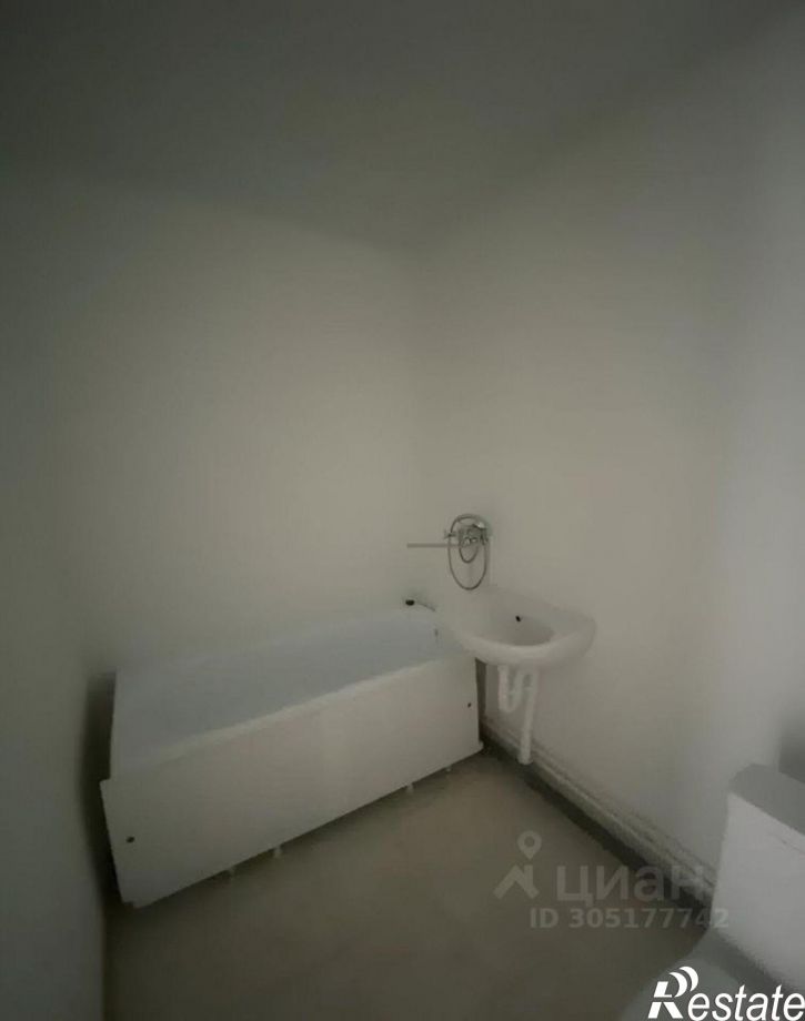 1-комн квартира улица Адмирала Пустошкина, 22 с10,  д. 22 с10