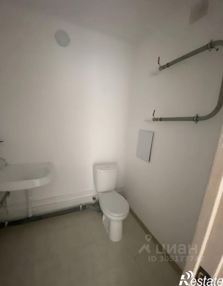 1-комн квартира улица Адмирала Пустошкина, 22 с10,  д. 22 с10