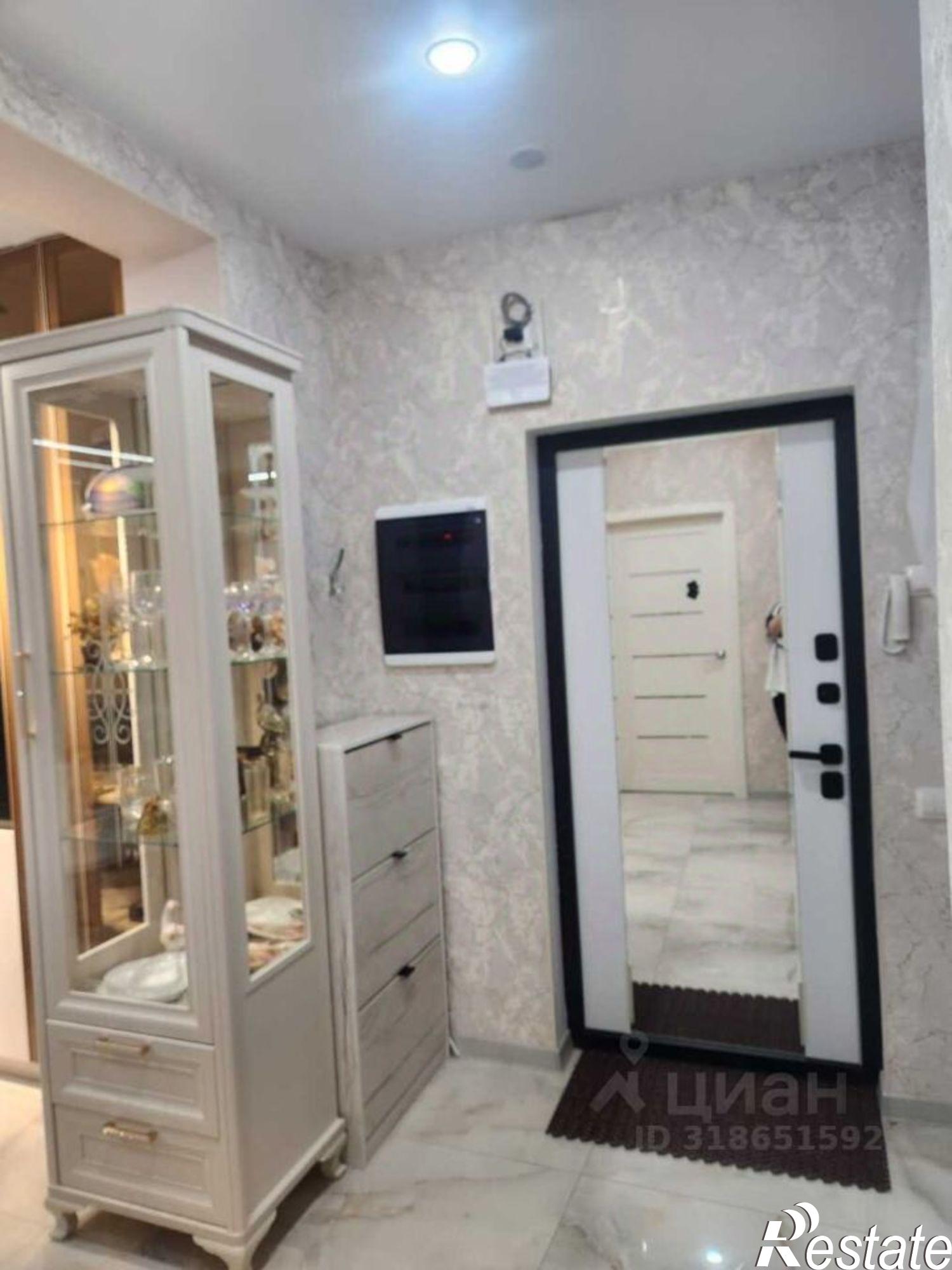 Купить квартиру за 14 900 000 рублей на Владимирская улица, 144