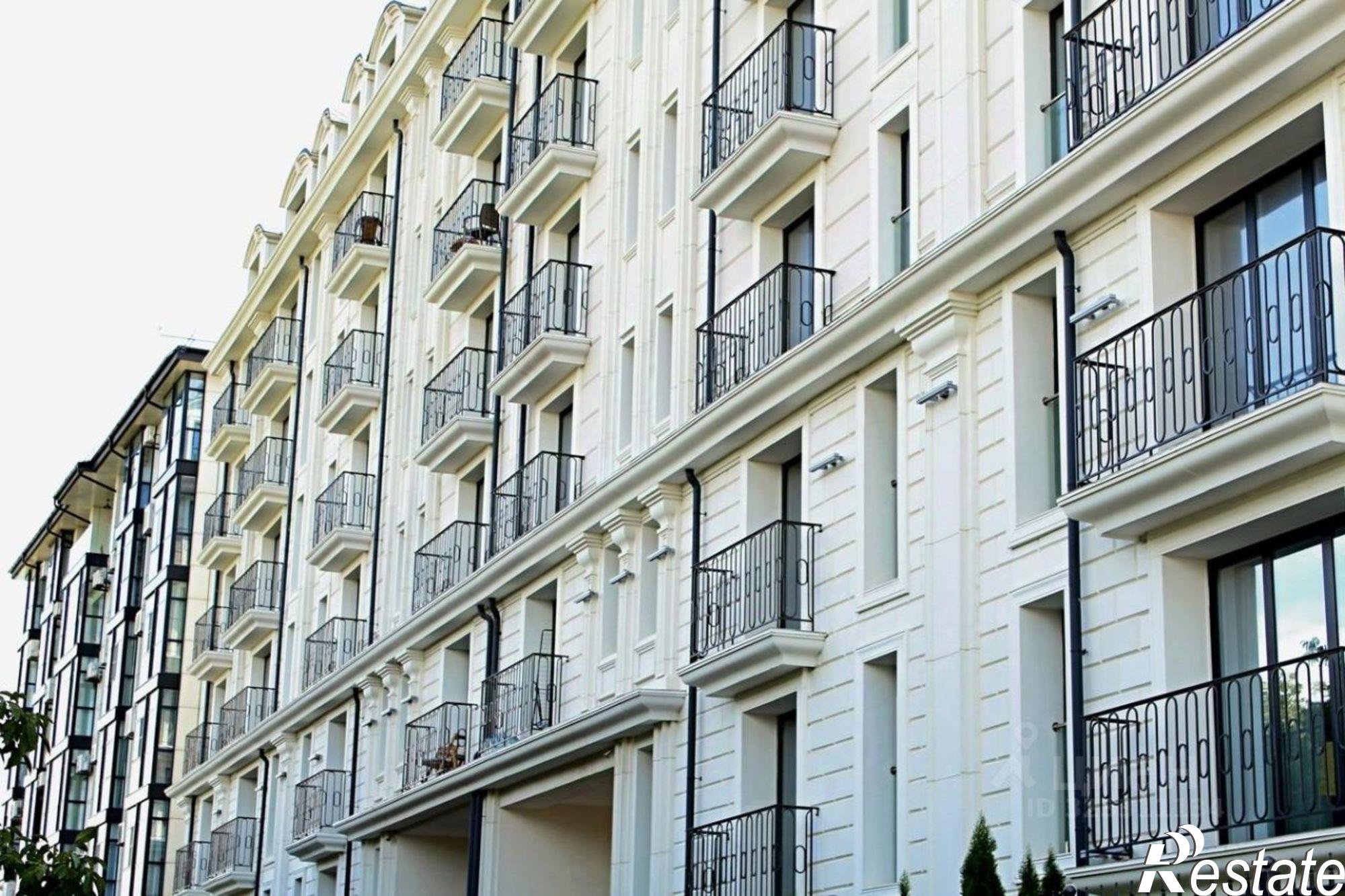 Купить квартиру за 27 604 500 рублей на ул Толстого, 27