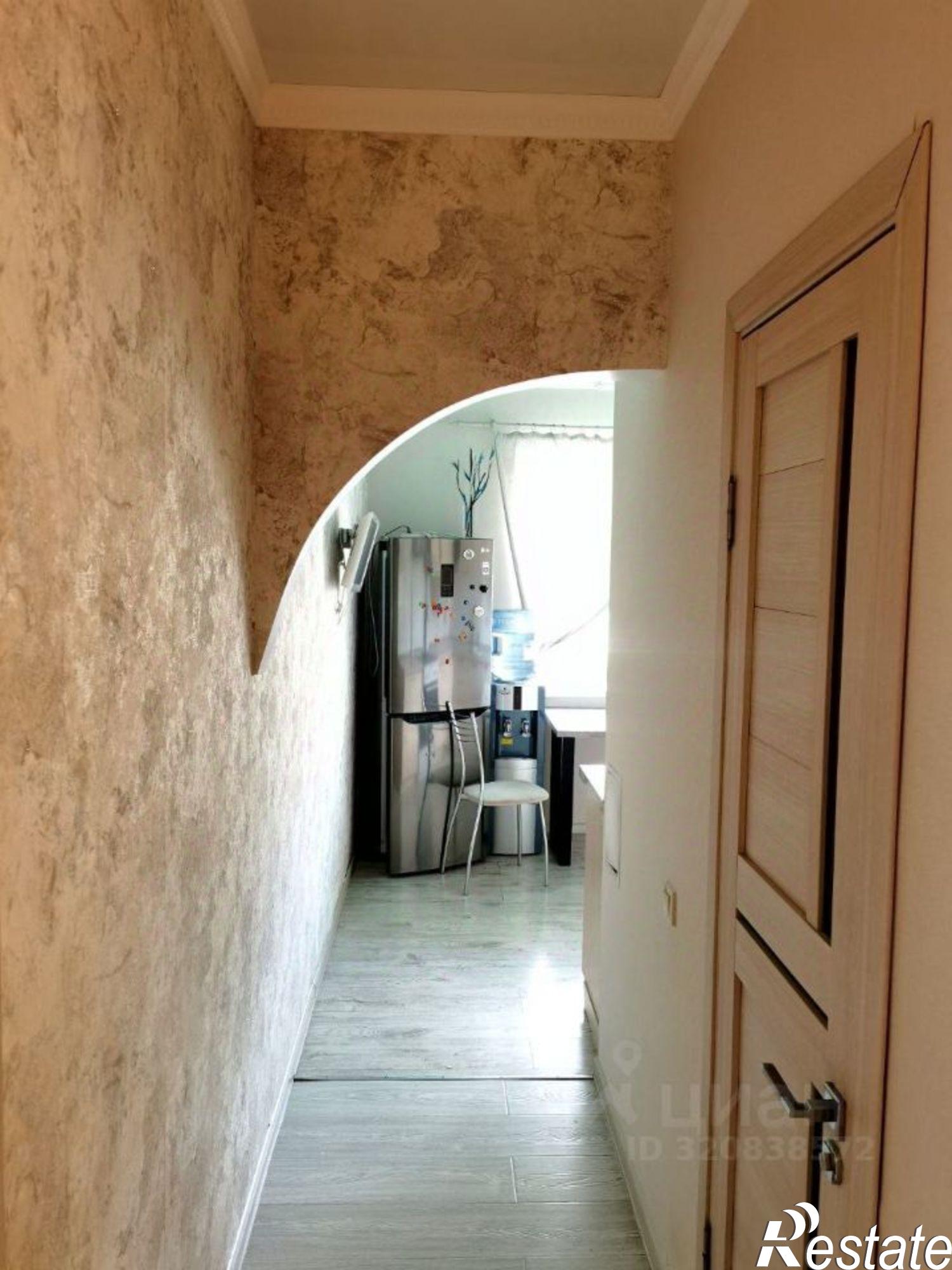 Купить квартиру за 6 900 000 рублей на Лазурная улица, 14