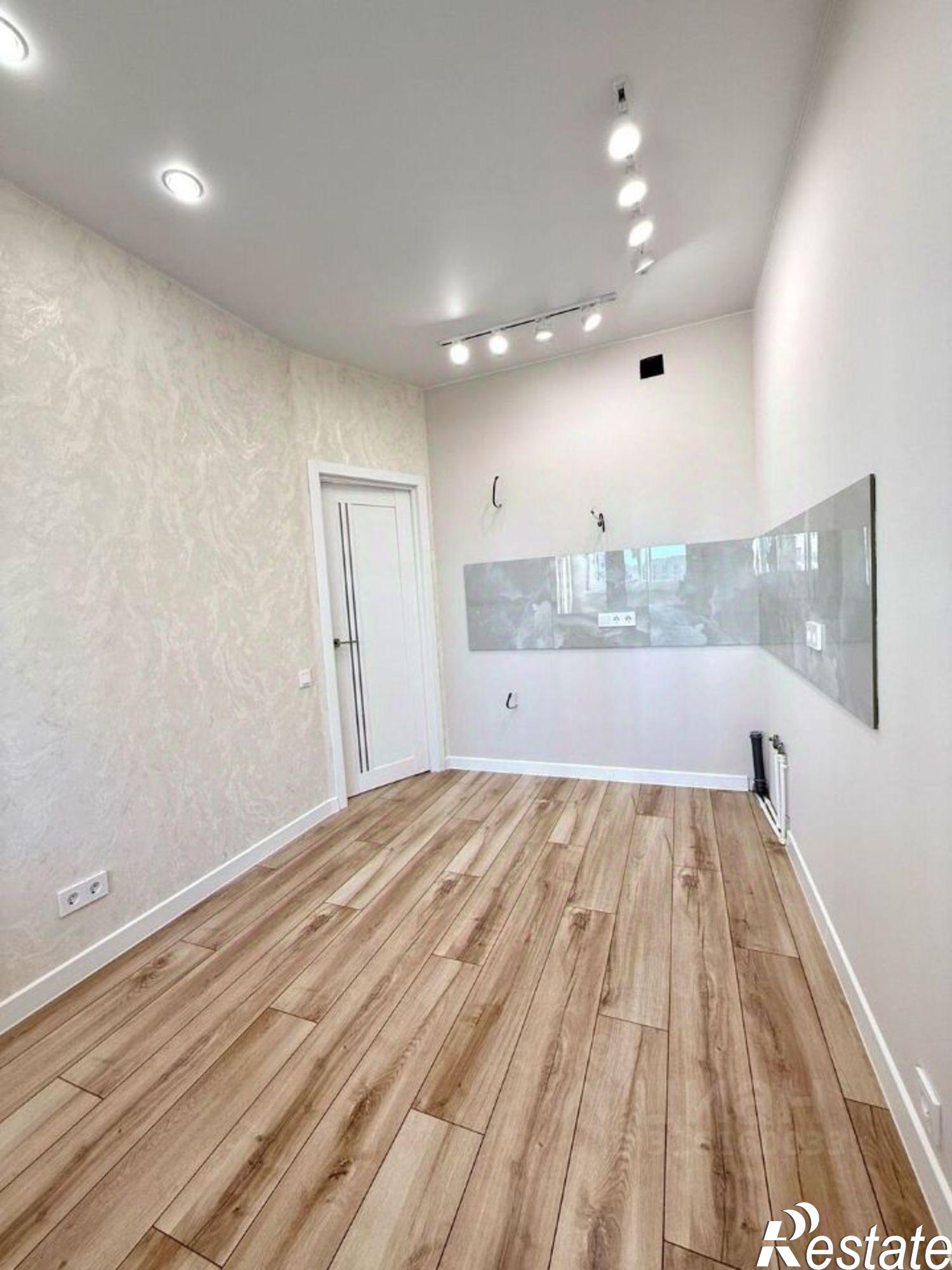 Купить квартиру за 7 700 000 рублей на ул Адмирала Пустошкина, 12 1