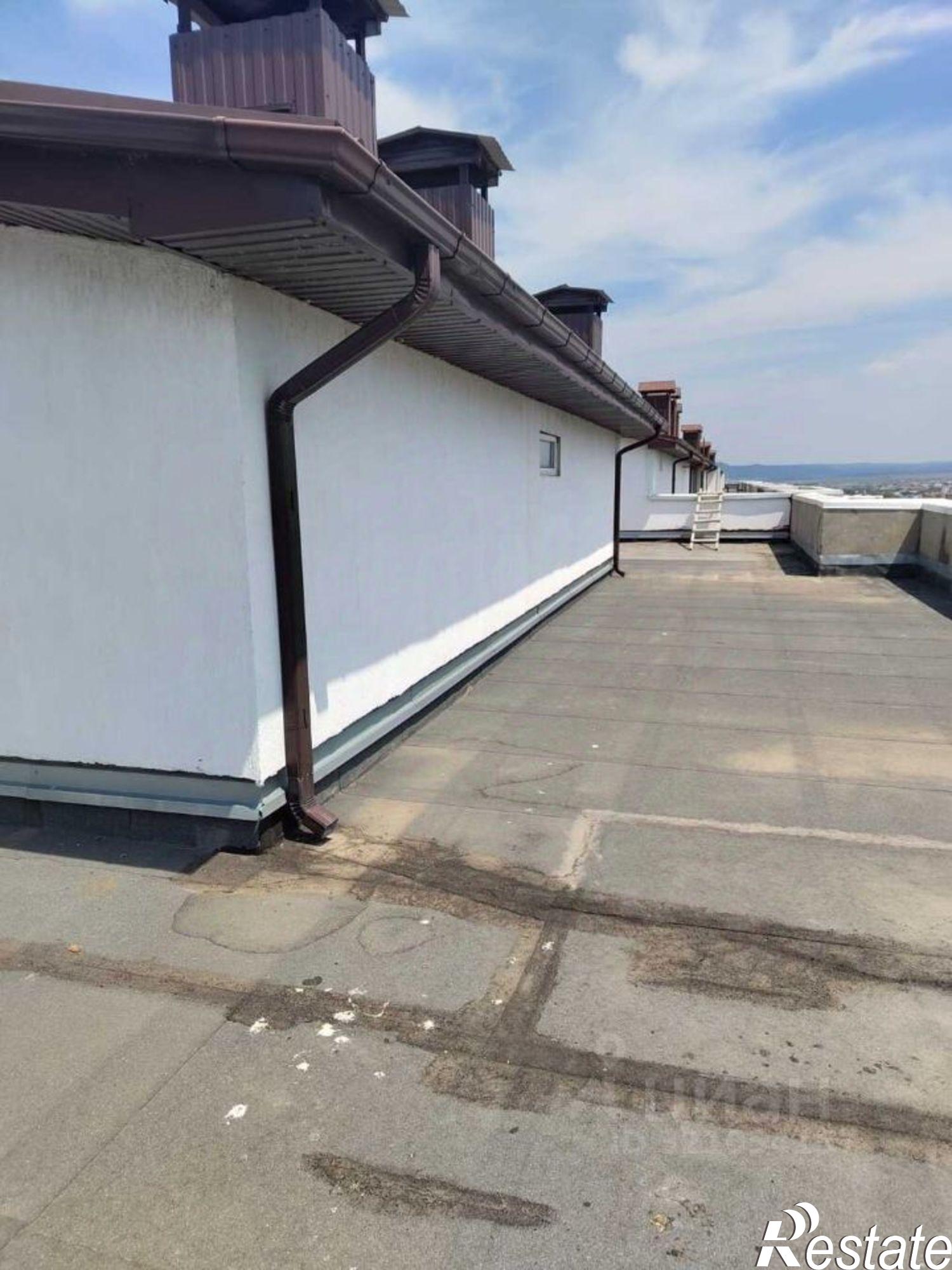 Купить квартиру за 8 250 000 рублей на ул Новороссийская, 279