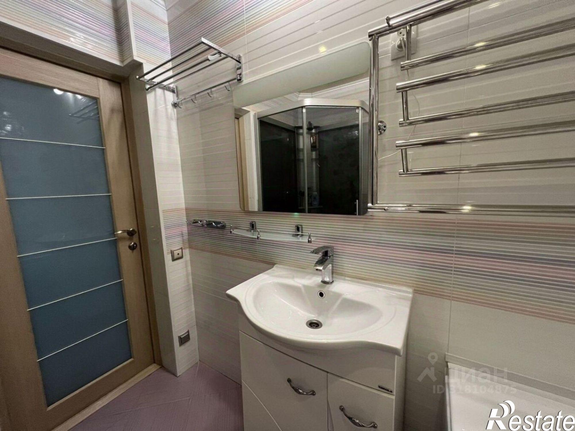 Купить квартиру за 10 500 000 рублей на ул Владимирская, 160 4