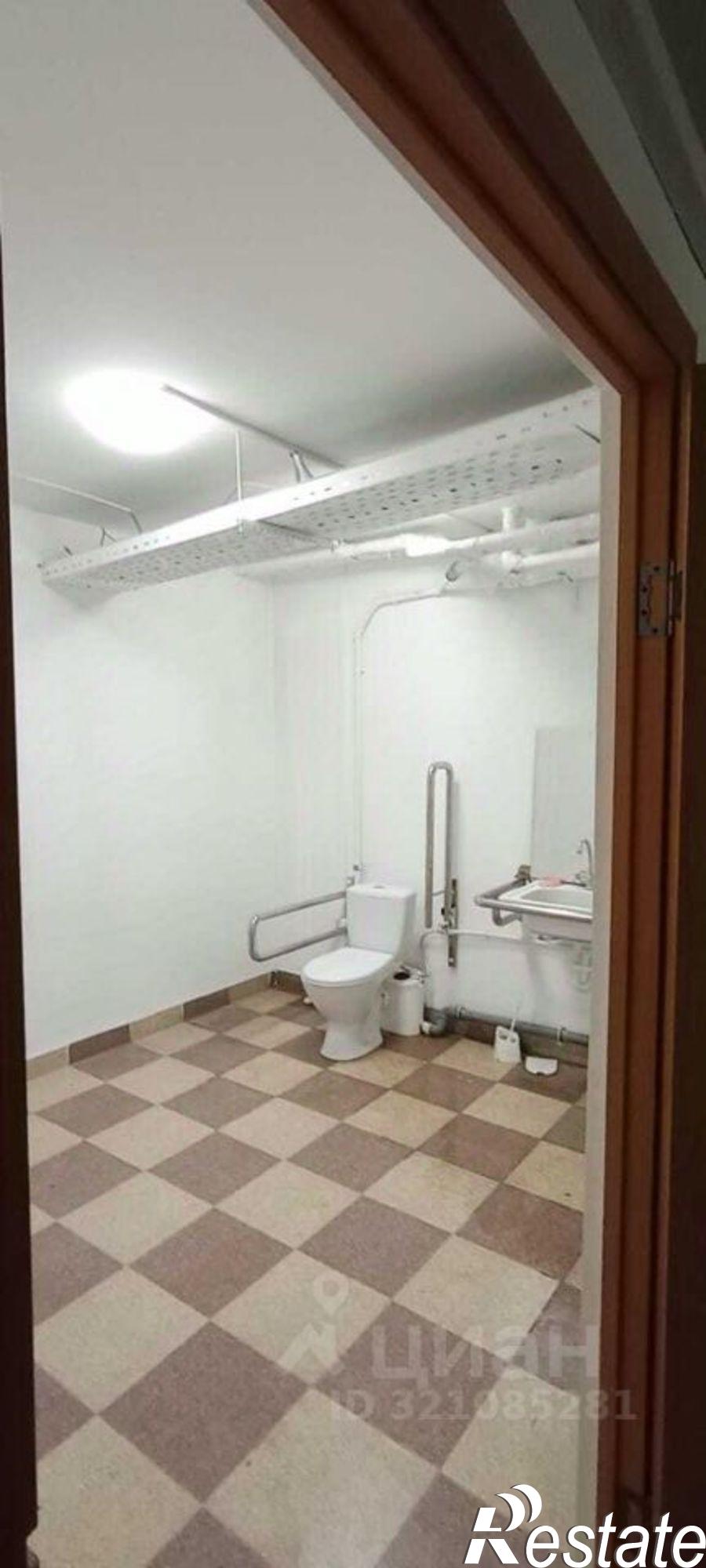 Купить помещение свободного назначения за 1 600 000 рублей на улица Адмирала Пустошкина, 22 с10