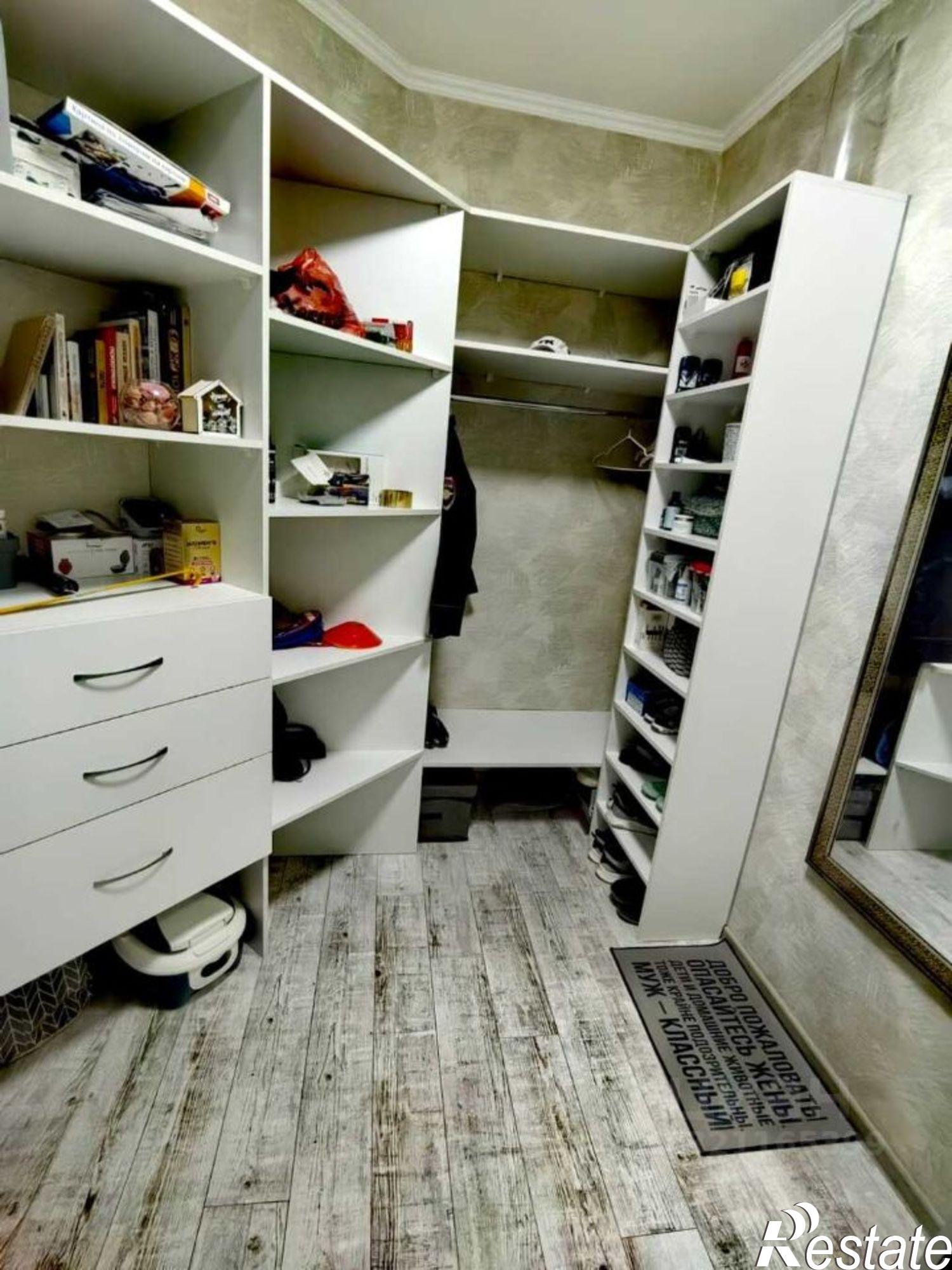 Купить квартиру за 13 900 000 рублей на ул Омелькова, 21