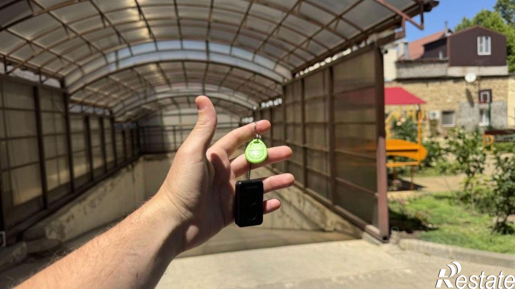 Купить гараж, место в паркинге за 2 016 000 рублей на улица Шевченко, 131