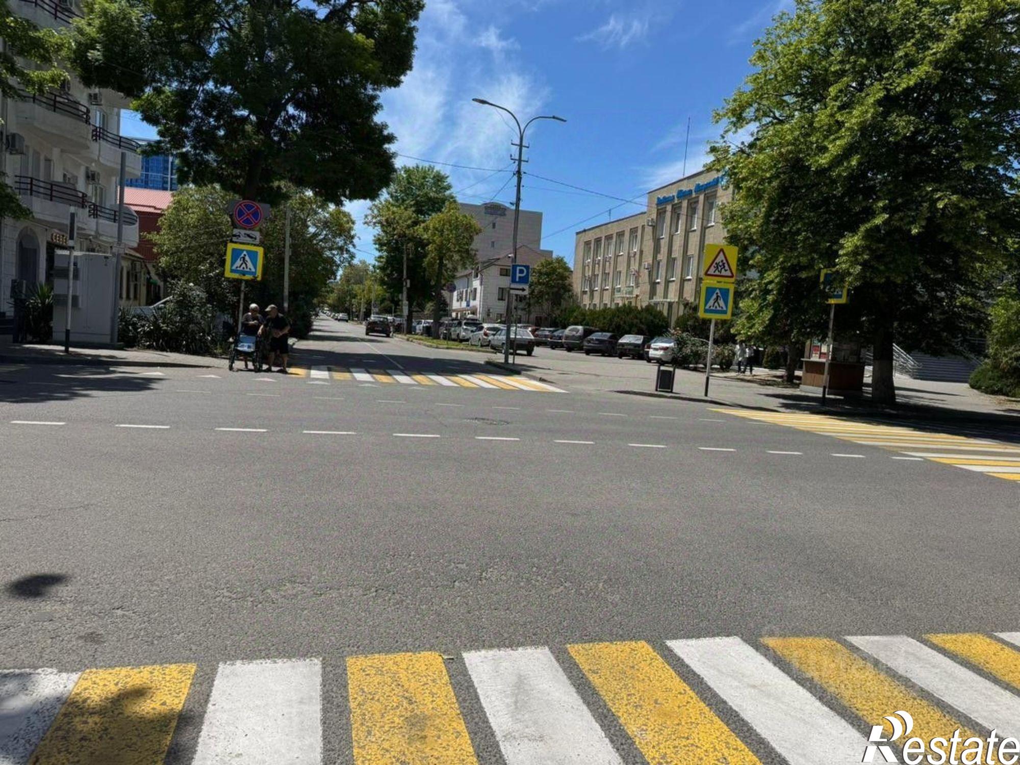 Купить торговое помещение за 20 500 200 рублей на улица Кирова