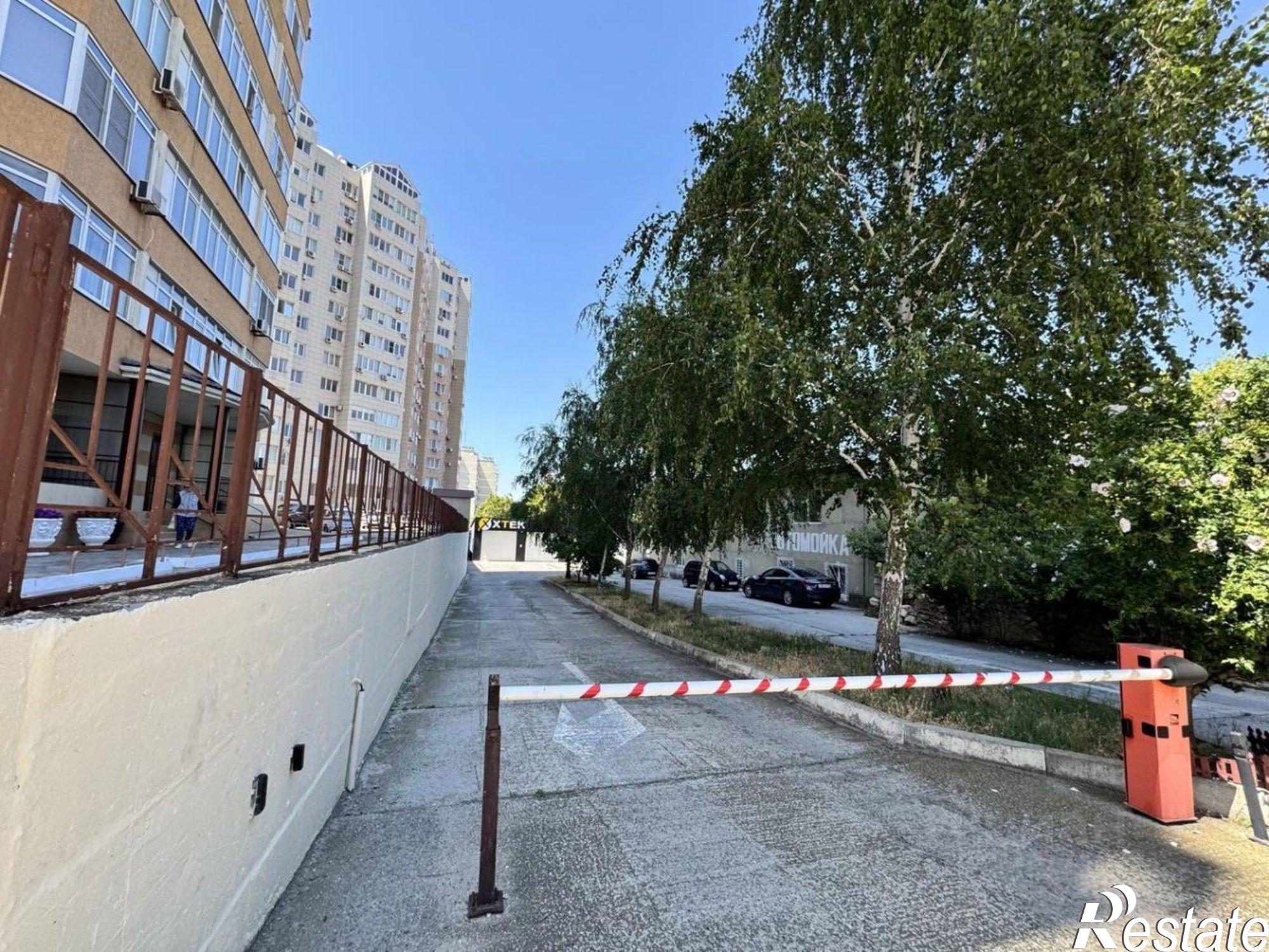 Купить гараж, место в паркинге за 650 006 рублей на Коралловый проезд, 1