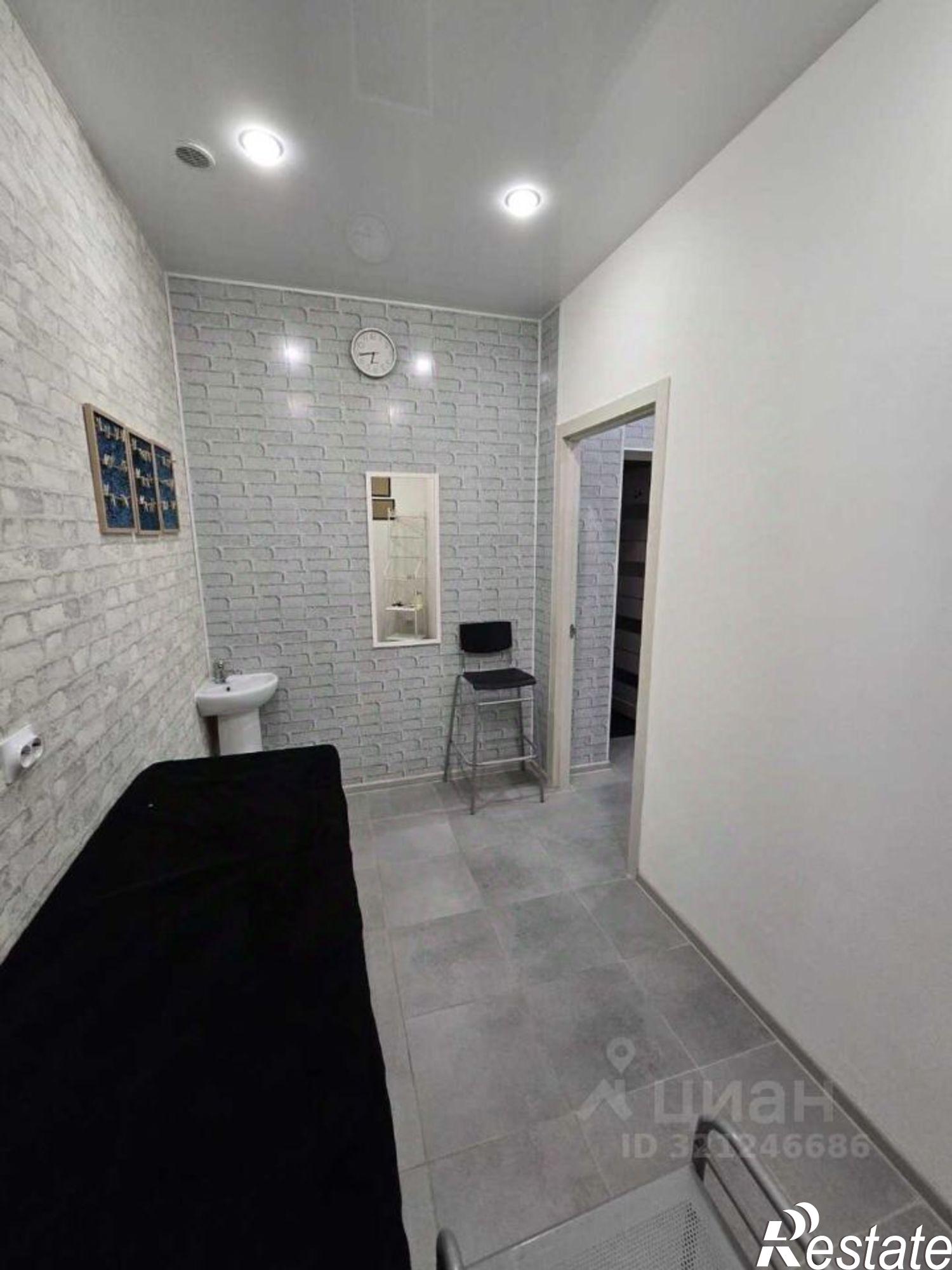 Купить офис, помещение под офис за 3 710 010 рублей на ул Ленина, 183