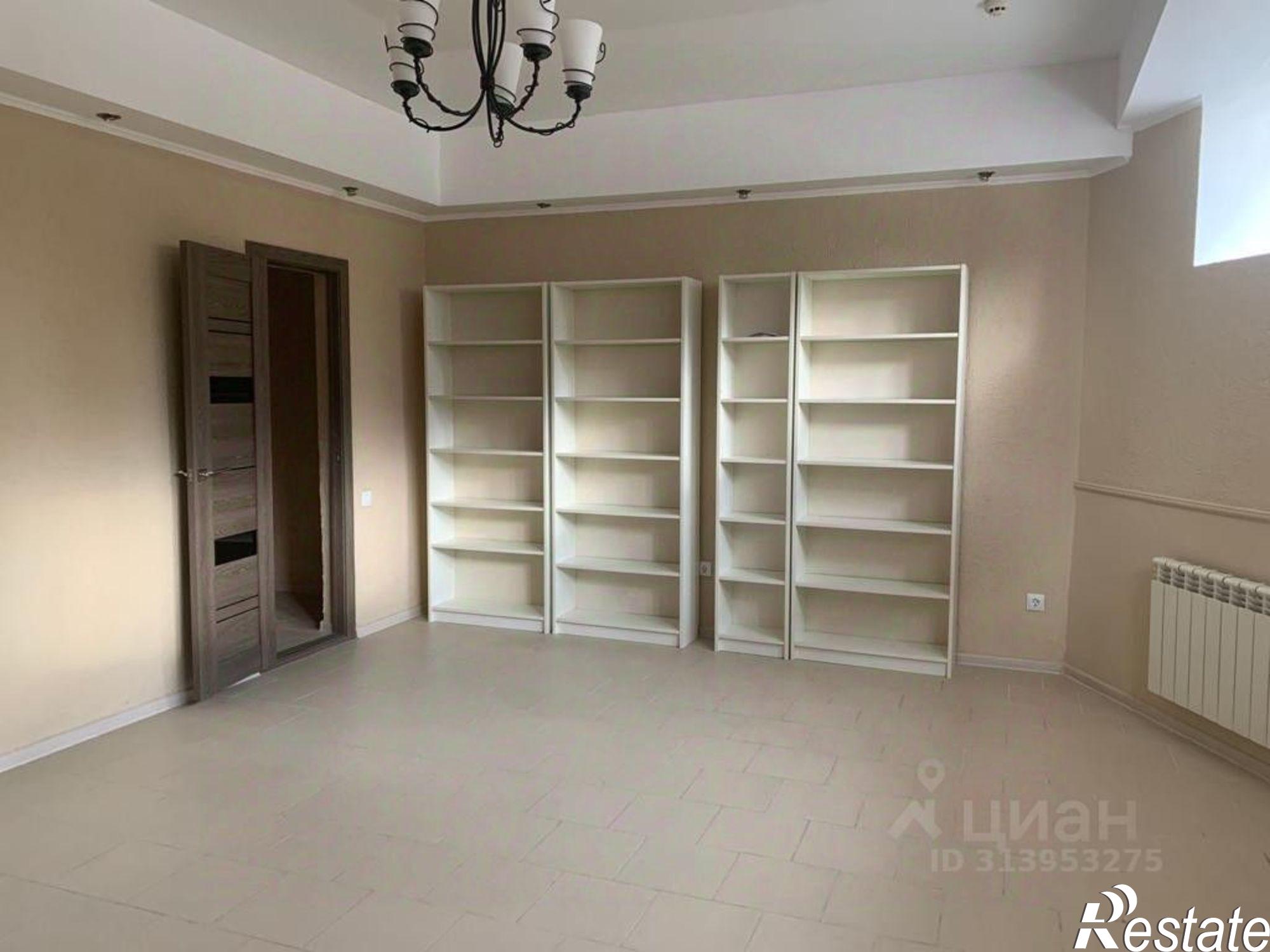 Купить офис, помещение под офис за 7 500 020 рублей на ул Спортивная, 18