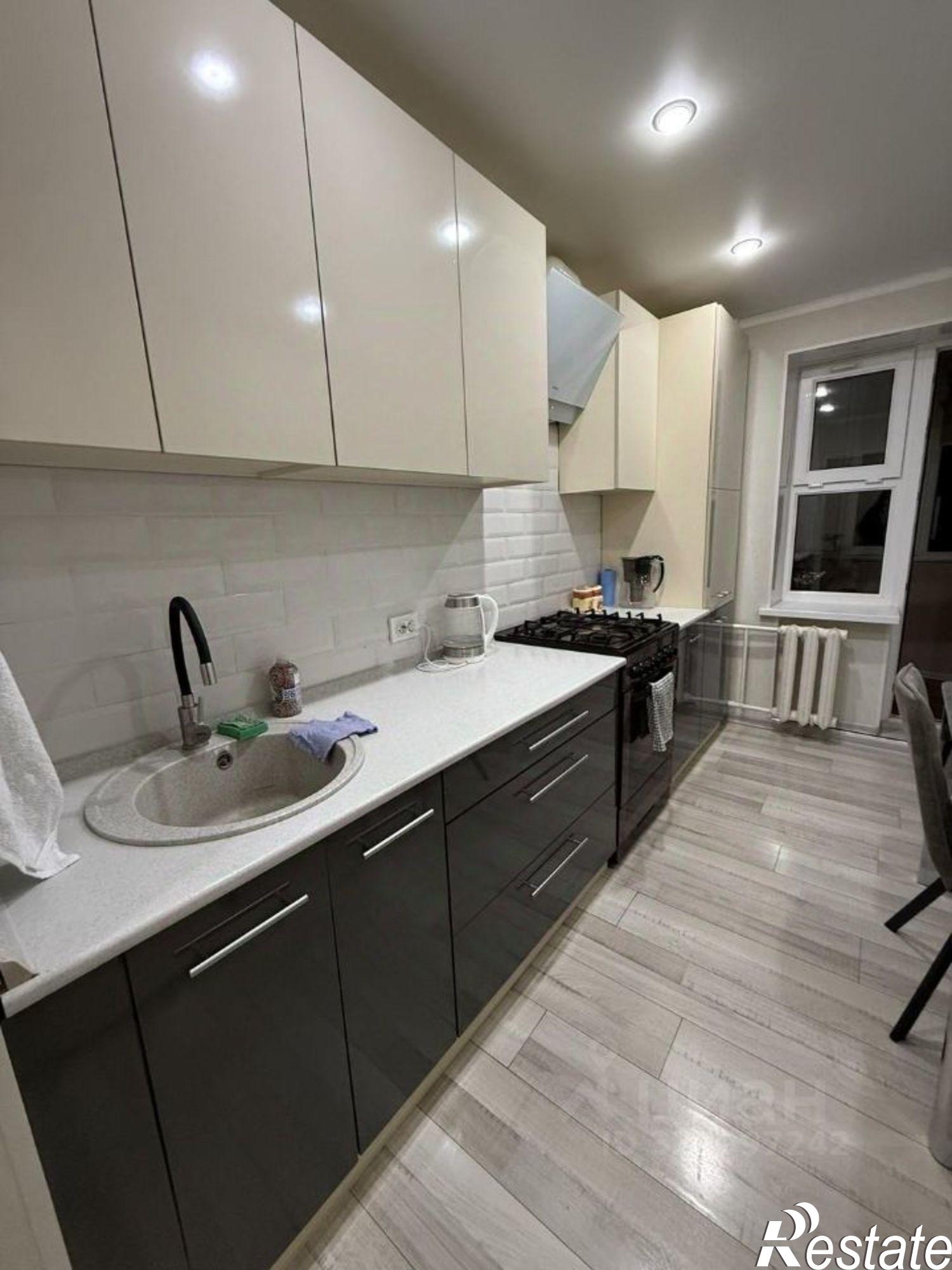 Купить квартиру за 10 300 000 рублей на 12-й микрорайон, 37