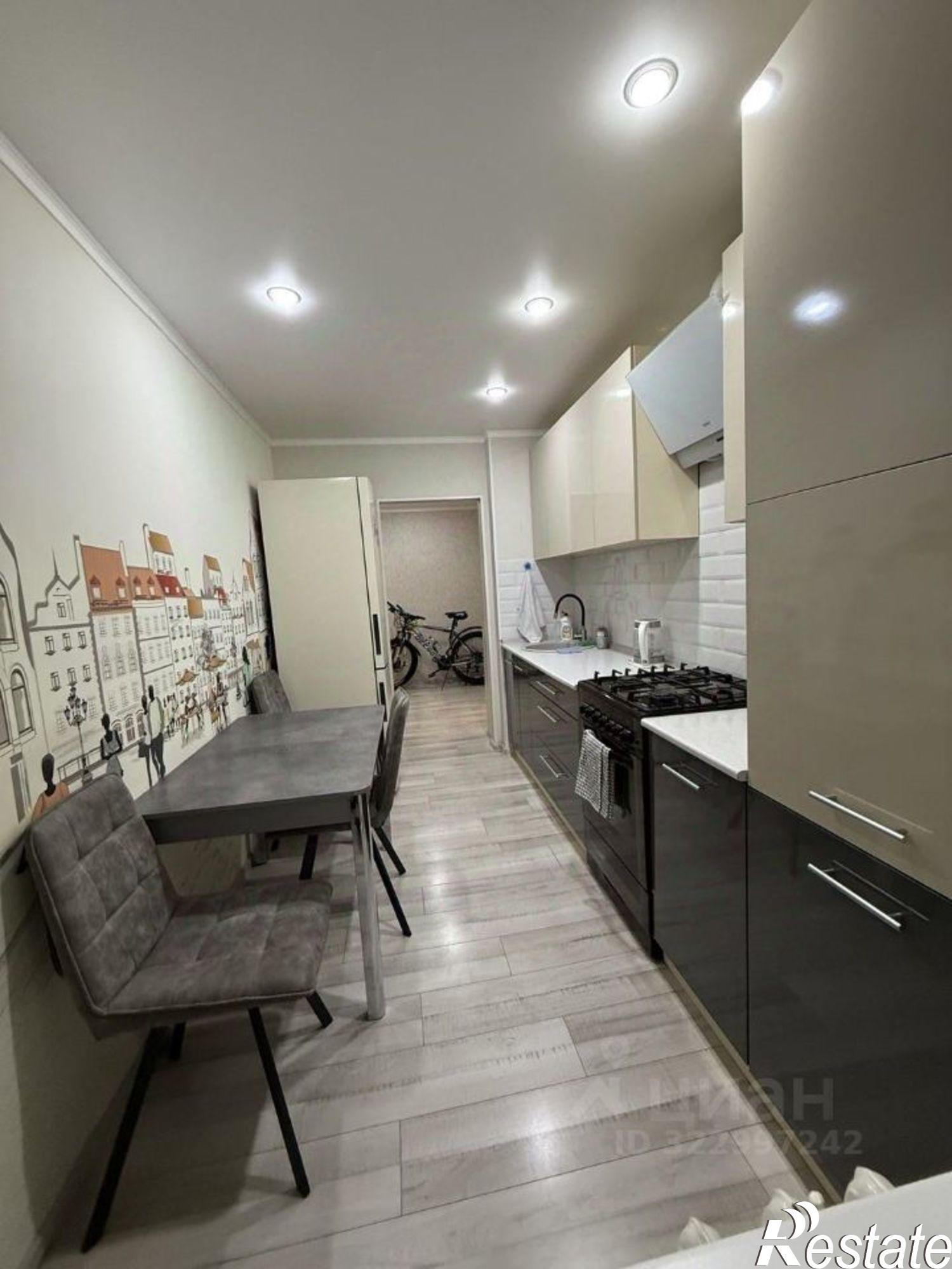 Купить квартиру за 10 300 000 рублей на 12-й микрорайон, 37