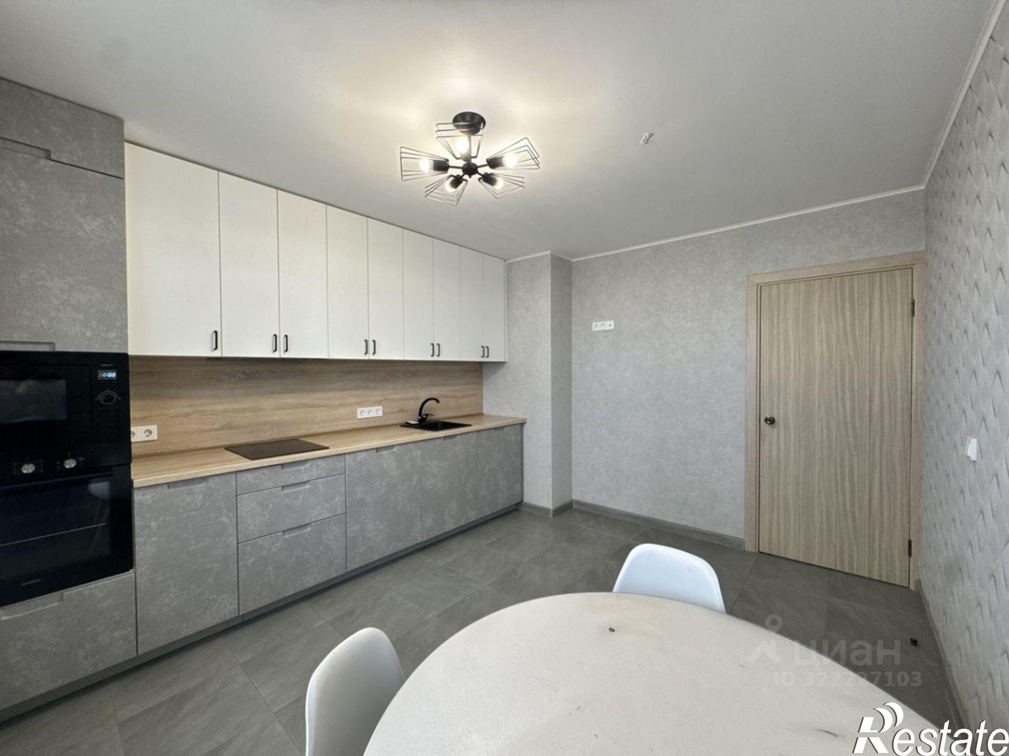 Купить квартиру за 12 000 000 рублей на улица Адмирала Пустошкина, 16