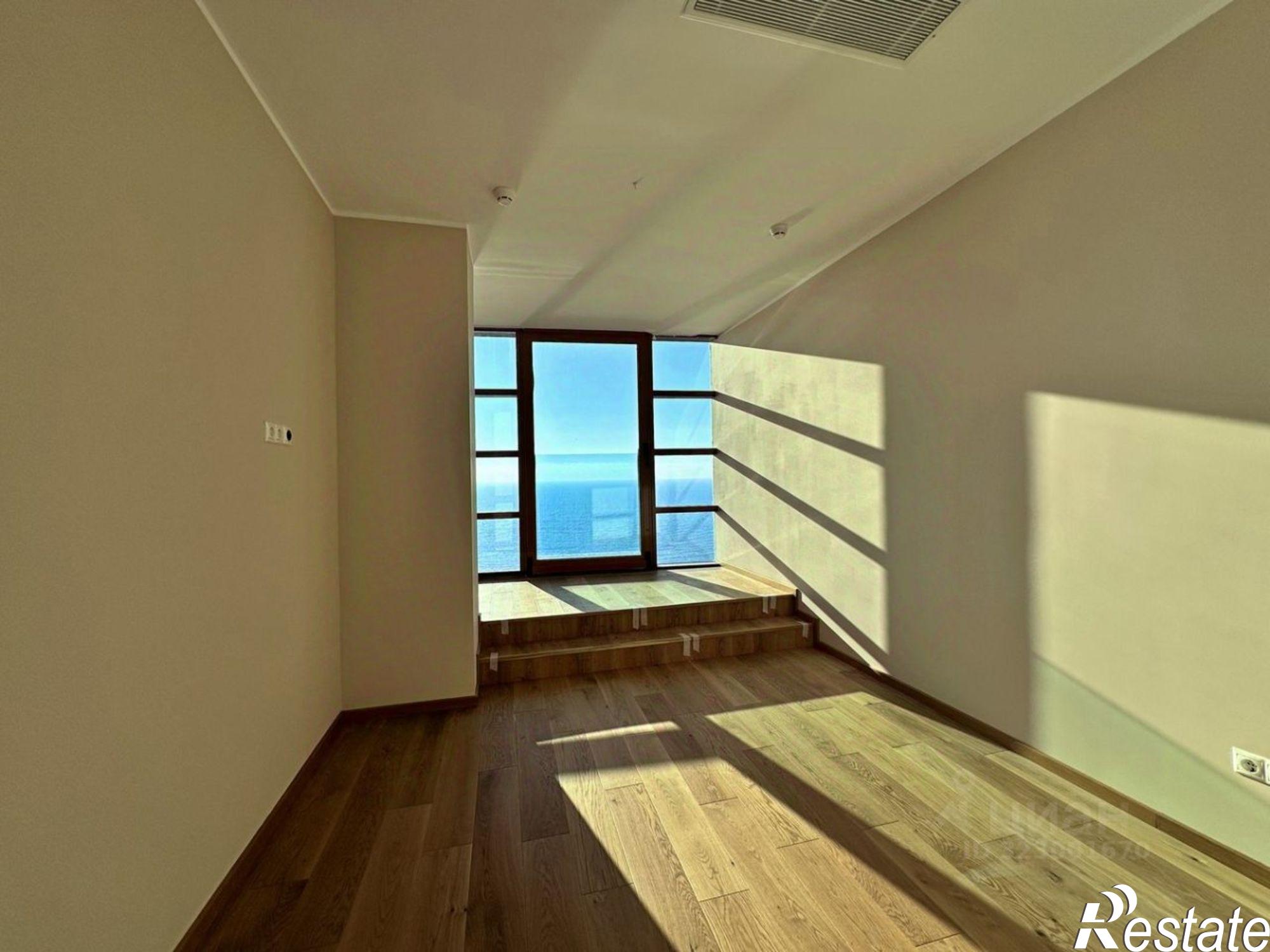 Купить квартиру за 85 438 800 рублей на пр-кт Революции, 3