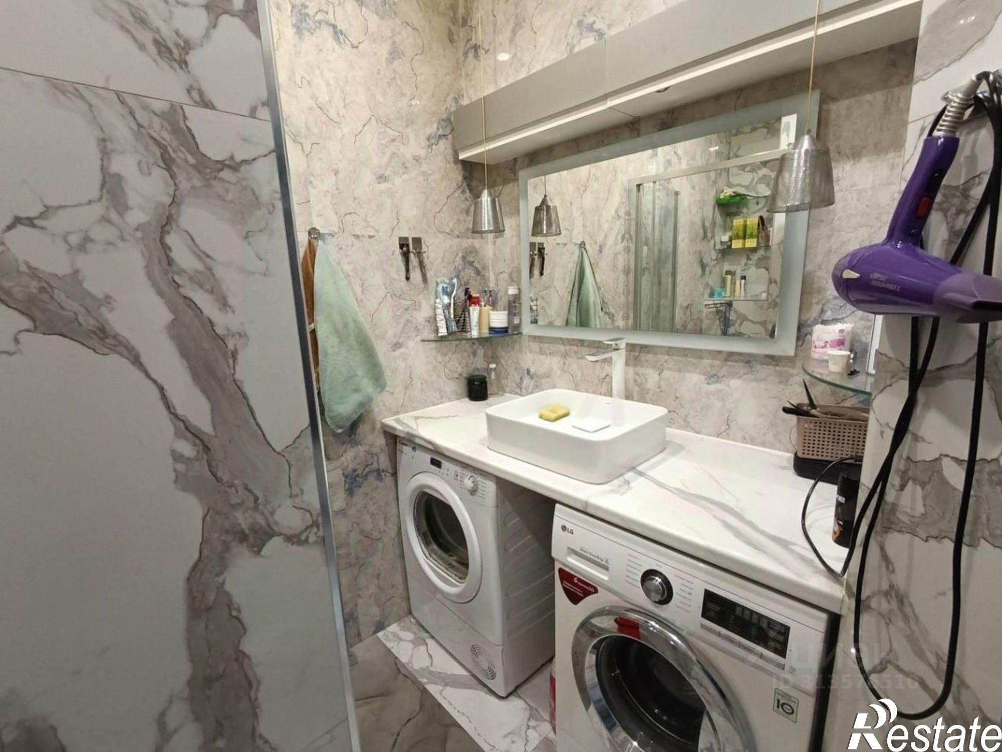 Купить квартиру за 12 300 000 рублей на 12-й микрорайон, 36А