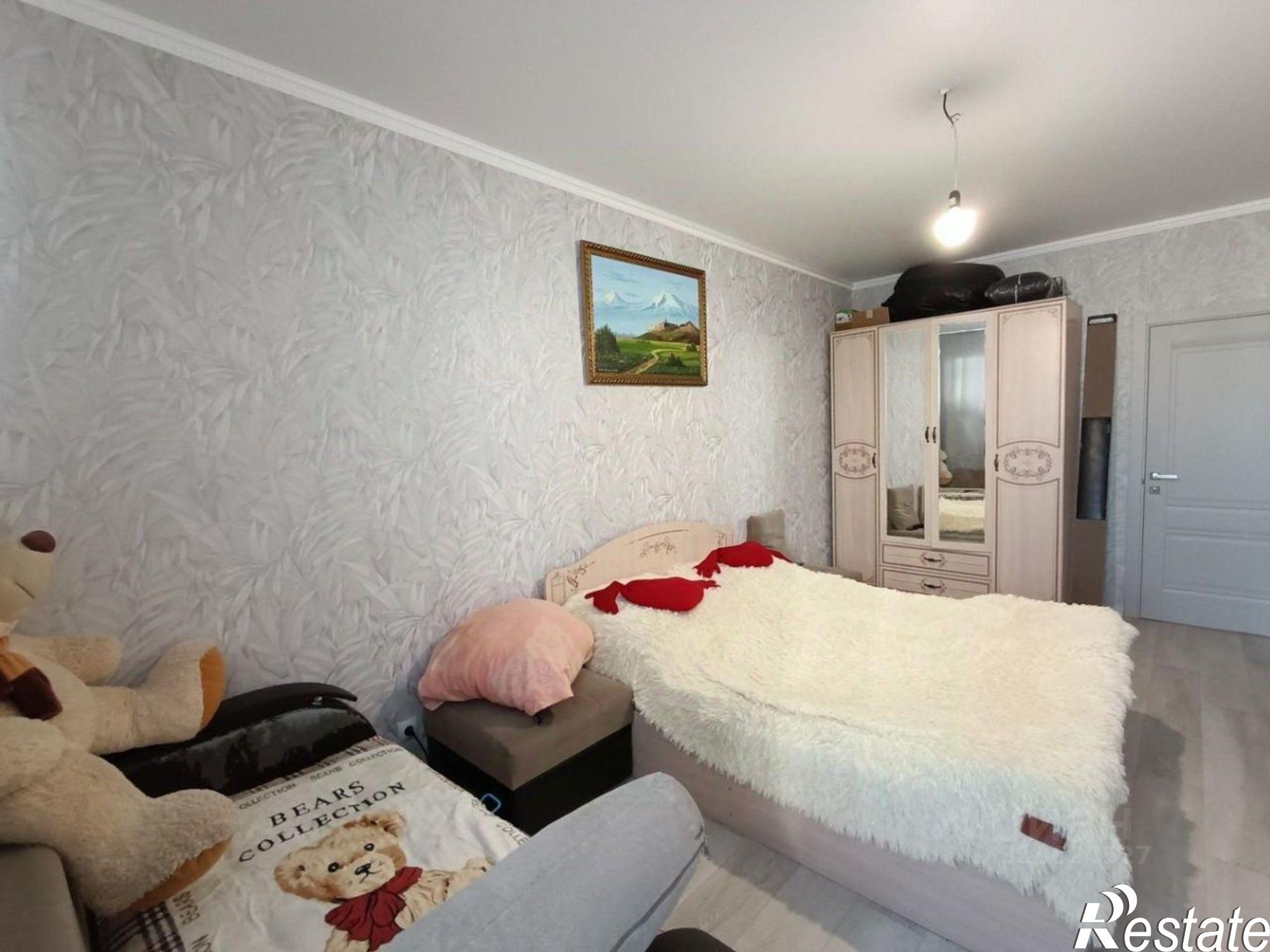 Купить квартиру за 12 500 000 рублей на ул Омелькова, 93