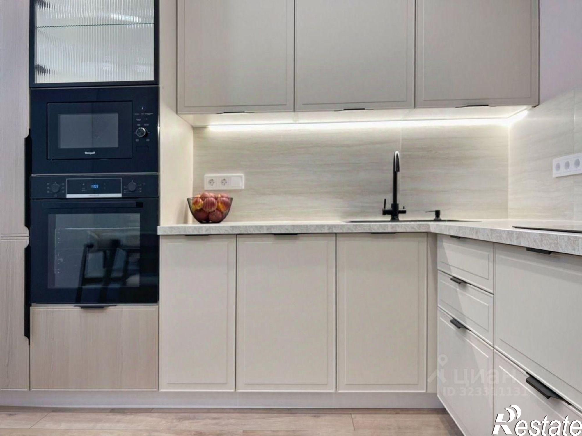 Купить квартиру за 14 190 000 рублей на ул Омелькова, 93