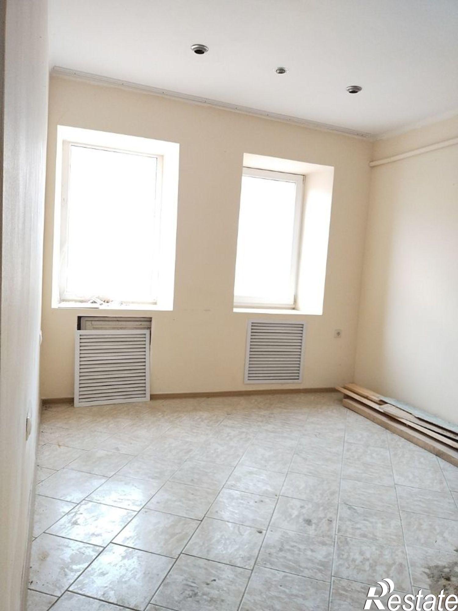 Купить квартиру за 10 000 000 рублей на ул Красноармейская, 31