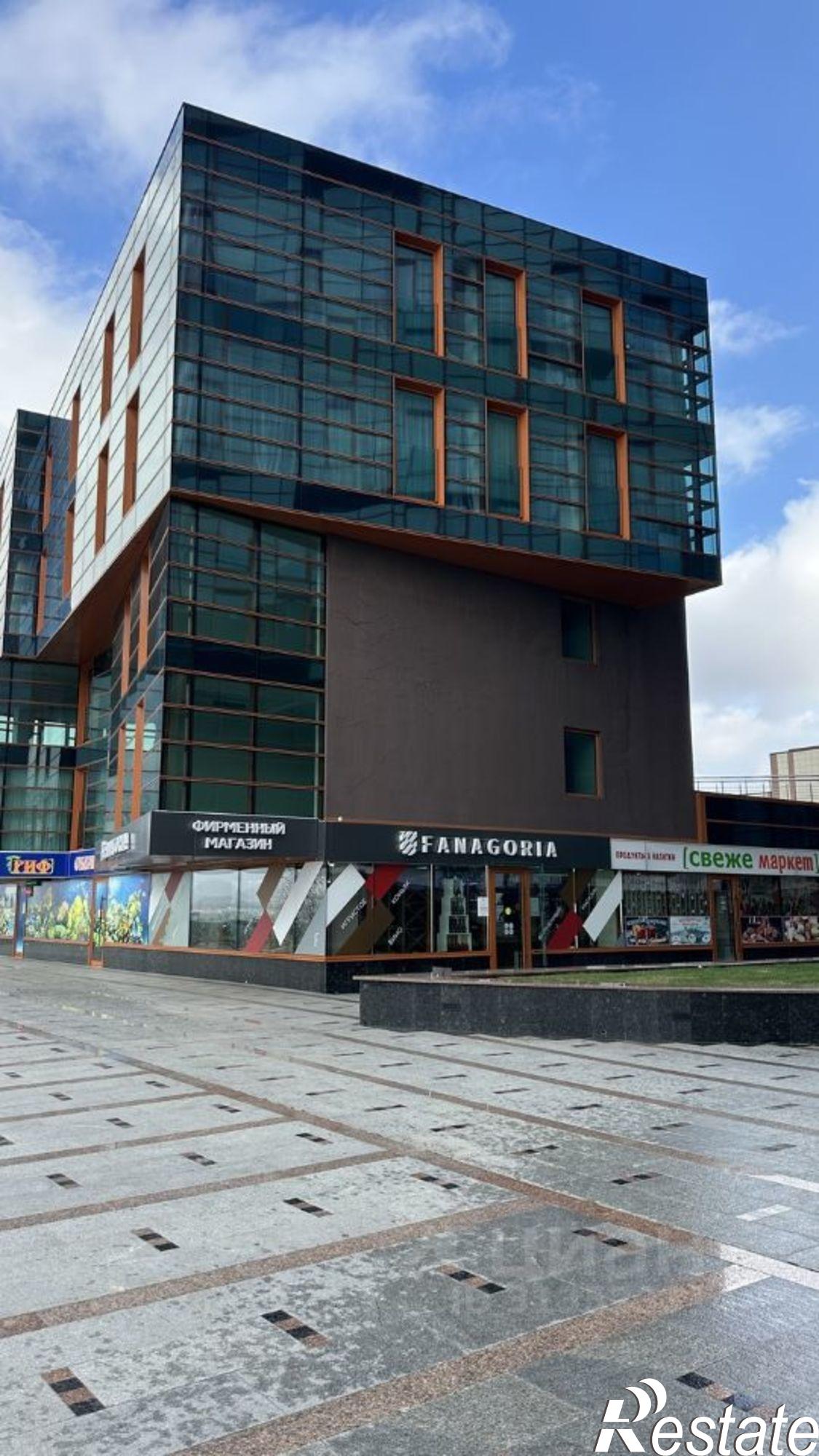 Купить квартиру за 28 900 000 рублей на пр-кт Революции, 3