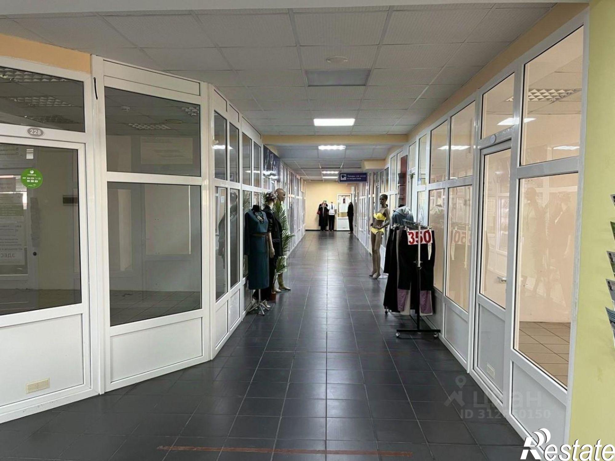 Купить торговое помещение за 1 875 810 рублей на Крымская улица, 161