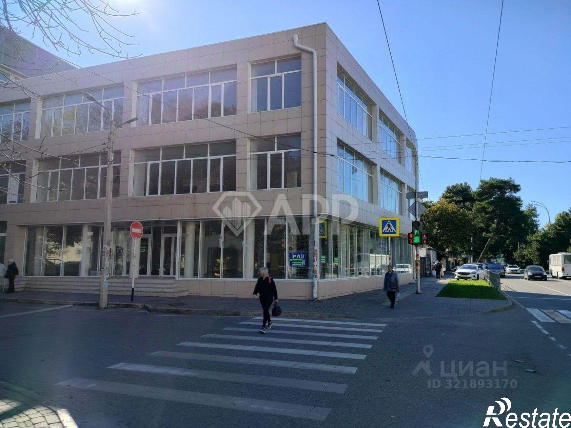 Сдать торговое помещение за 63 333 рублей на улица Краснозелёных