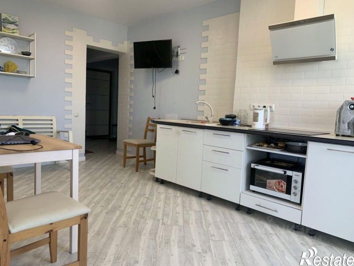 2-комн квартира 12-й микрорайон, 36А