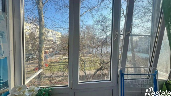 1-комн квартира 12-й микрорайон, 7