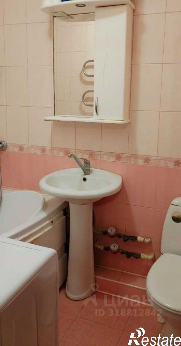 2-комн квартира 12-й микрорайон, 9