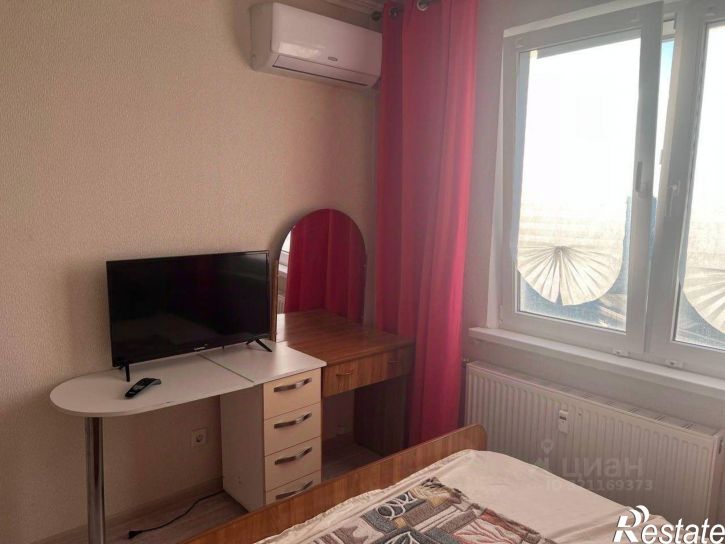 1-комн квартира улица Адмирала Пустошкина, 22 с12,  д. 22 с12