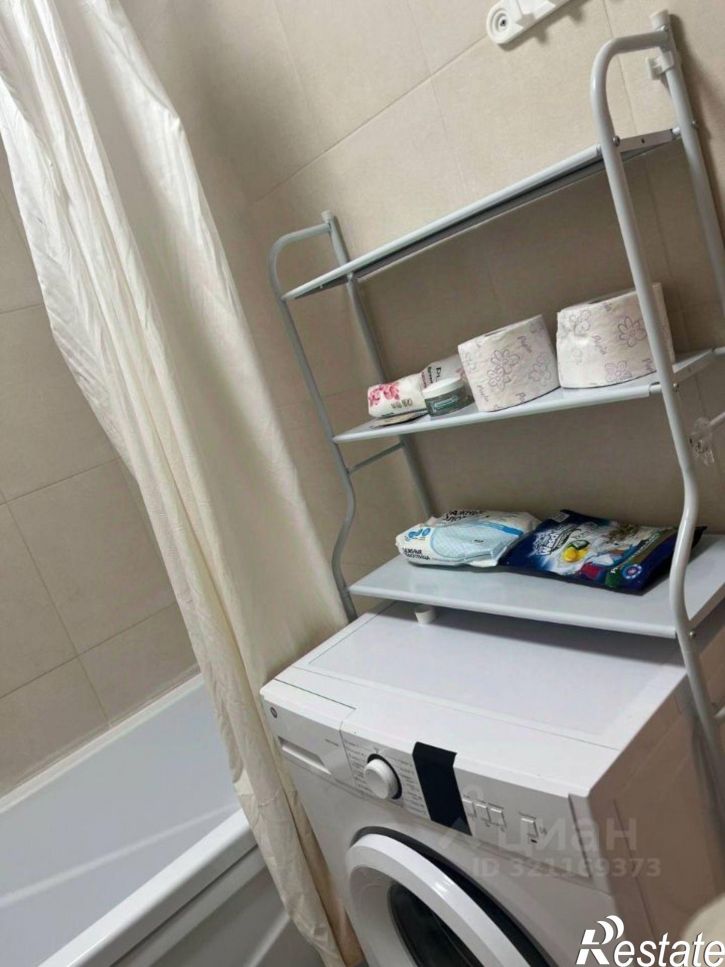 1-комн квартира улица Адмирала Пустошкина, 22 с12,  д. 22 с12