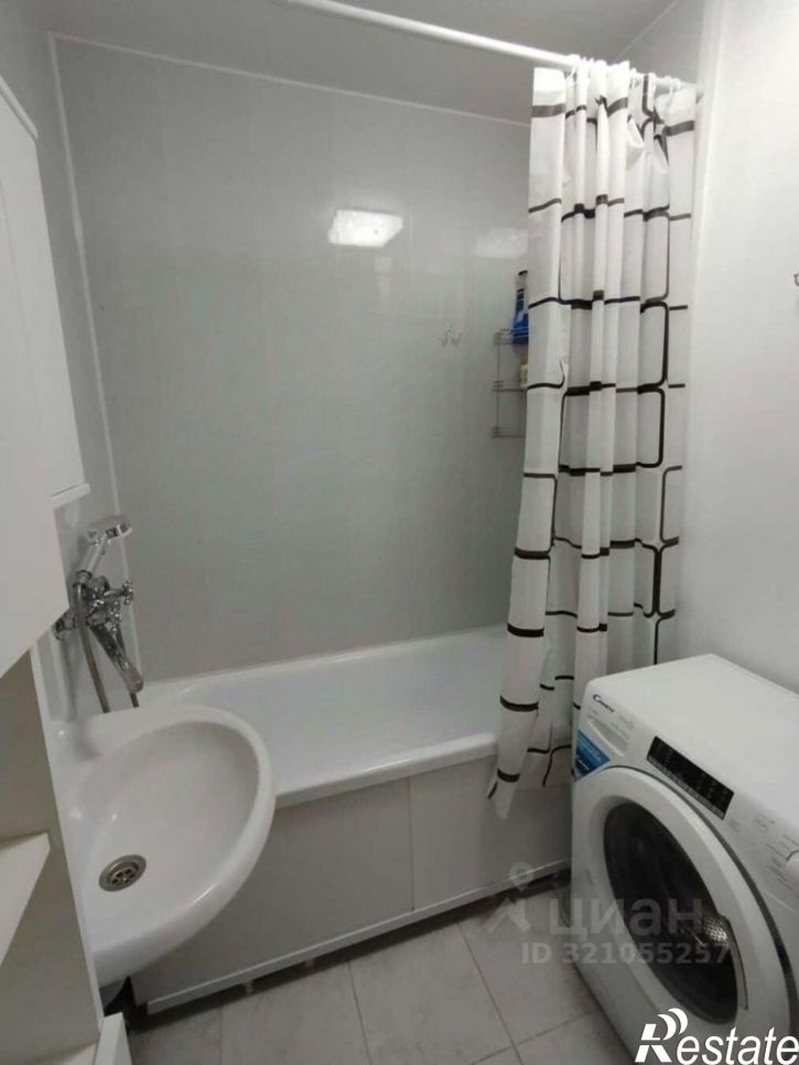 1-комн квартира ул Адмирала Пустошкина, 22 10,  д. 22 10,  к. 10