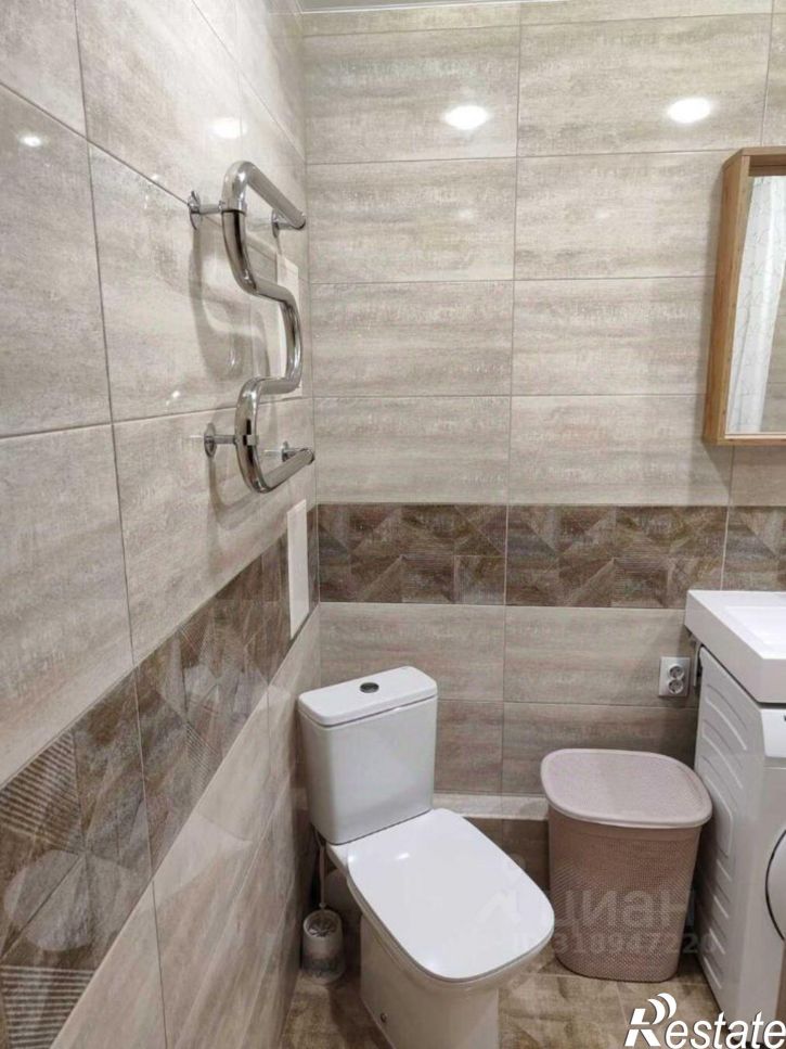 1-комн квартира ул Адмирала Пустошкина, 22 9,  д. 22 9,  к. 9