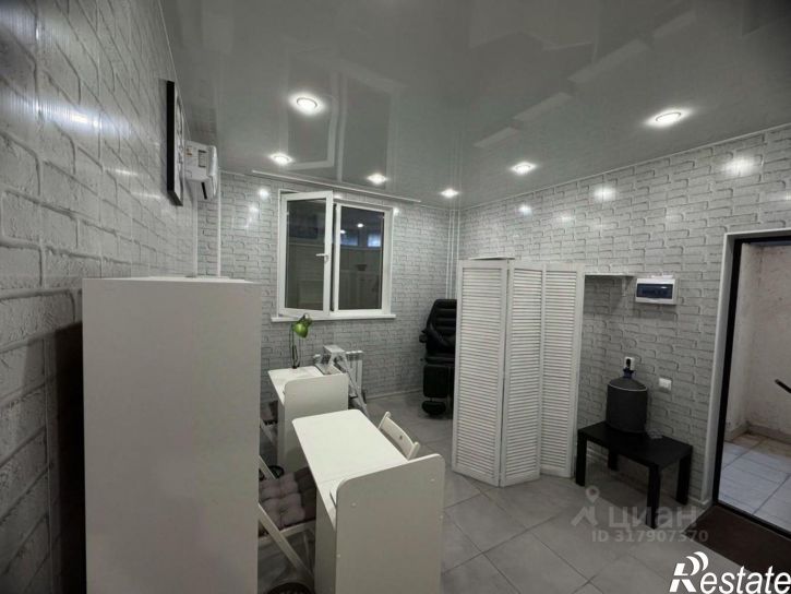 Помещение свободного назначения ул Ленина, 183,  д. 183