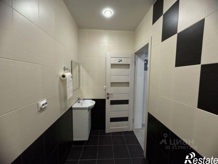 Помещение свободного назначения ул Ленина, 183,  д. 183