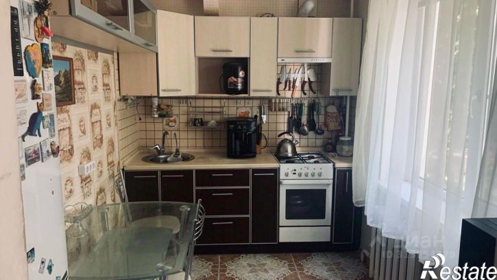 3-комн квартира 12-й микрорайон, 16