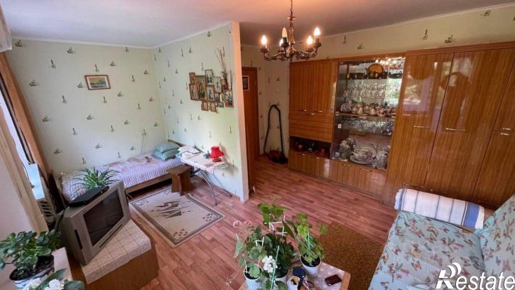 1-комн квартира 12-й микрорайон, 21