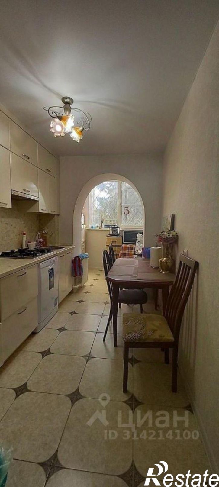 2-комн квартира 12-й микрорайон, 32