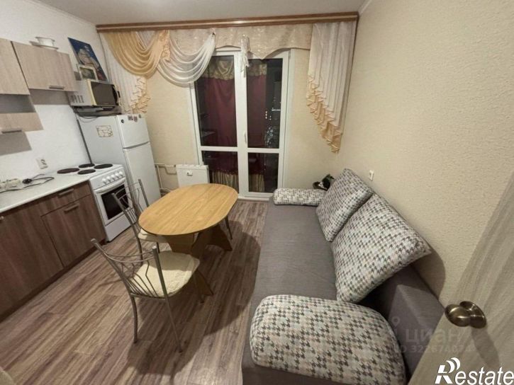 1-комн квартира улица Адмирала Пустошкина, 22 с6,  д. 22 с6