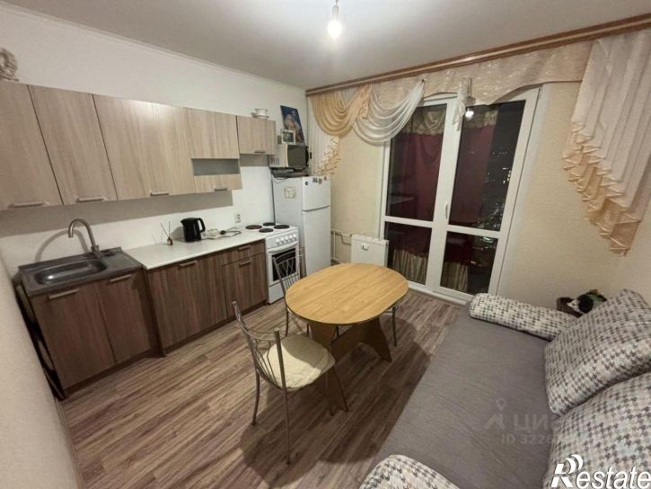 1-комн квартира улица Адмирала Пустошкина, 22 с6,  д. 22 с6